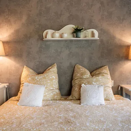 Staveni 1818 Ferienhaus *